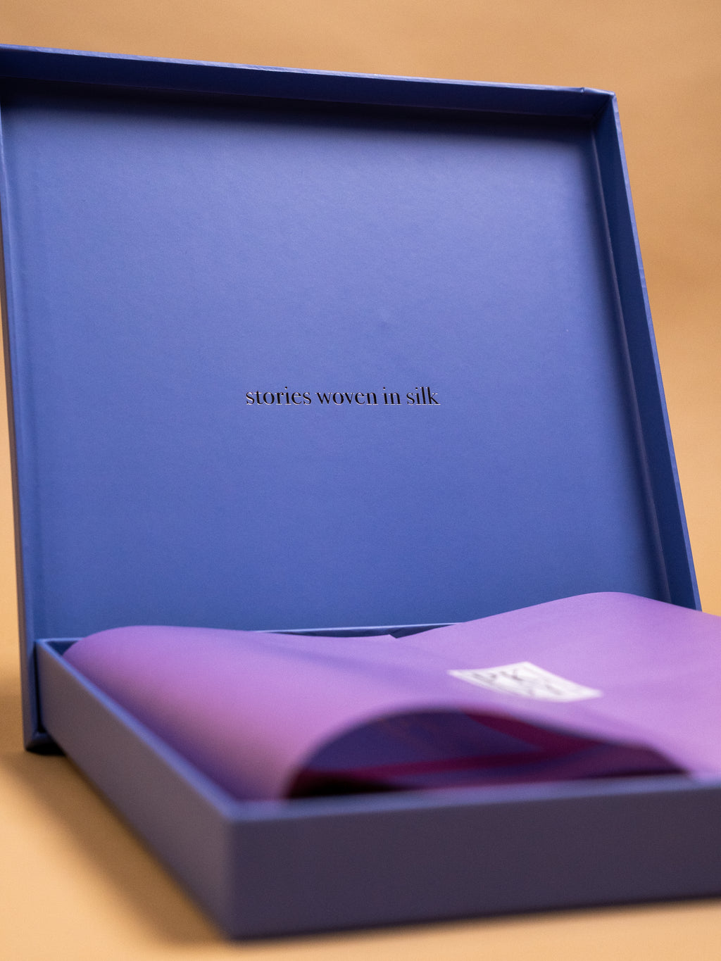 Unboxing Daisies | Seidentuch